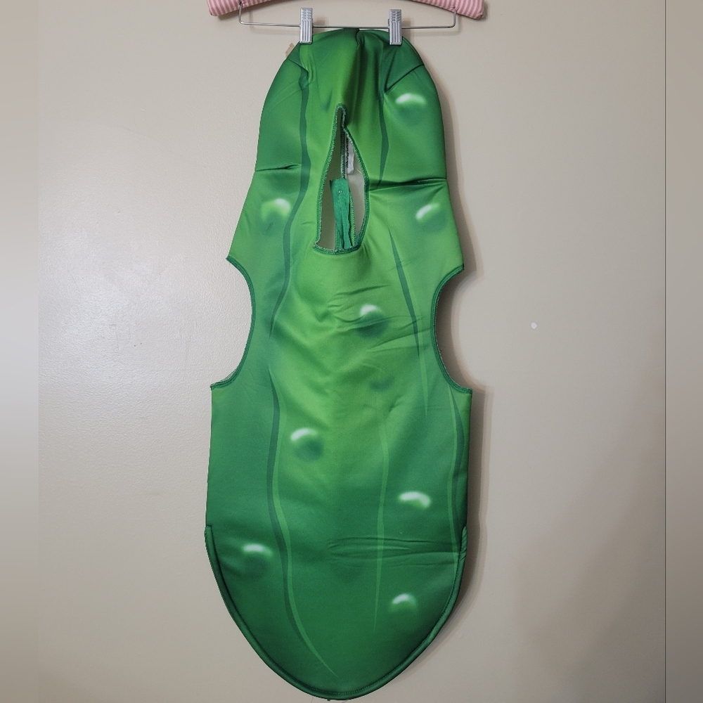 Kids pickle costume